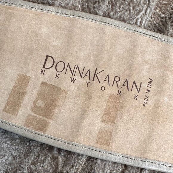 Donna Karan Spring 1987 Runway Cayman Alligator Contour Belt - Picture 16 of 16